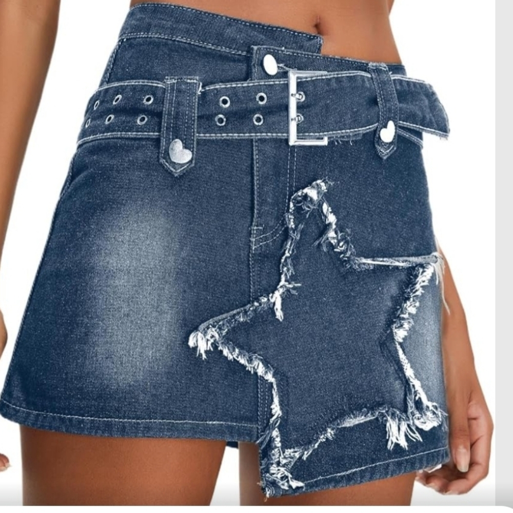 KISIDOO Denim Star Embellished Mini Skirt, Size XXL. NWT
